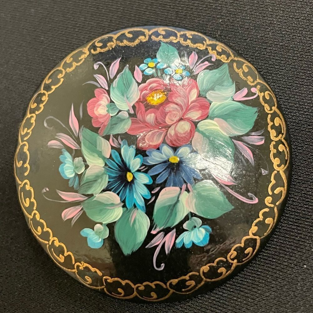 Russia Signed Brooch 1995